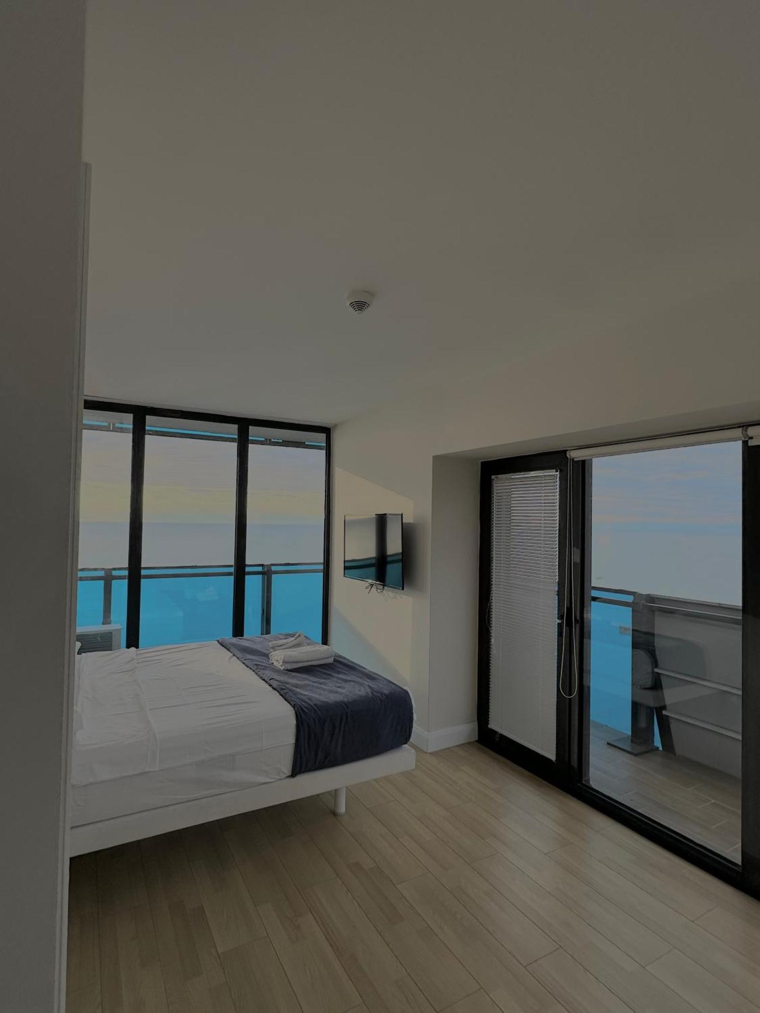 Luxury In Orbi Apartment *
